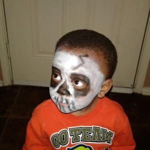 Meet your Posher, Aisha